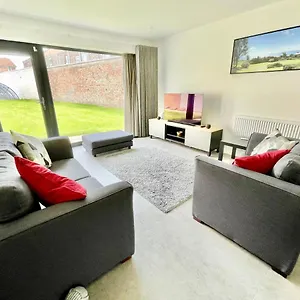  Holiday home Garden View - 2 Bedroom Bungalow United Kingdom